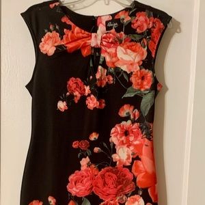 NEW****Beautiful classy floral dress